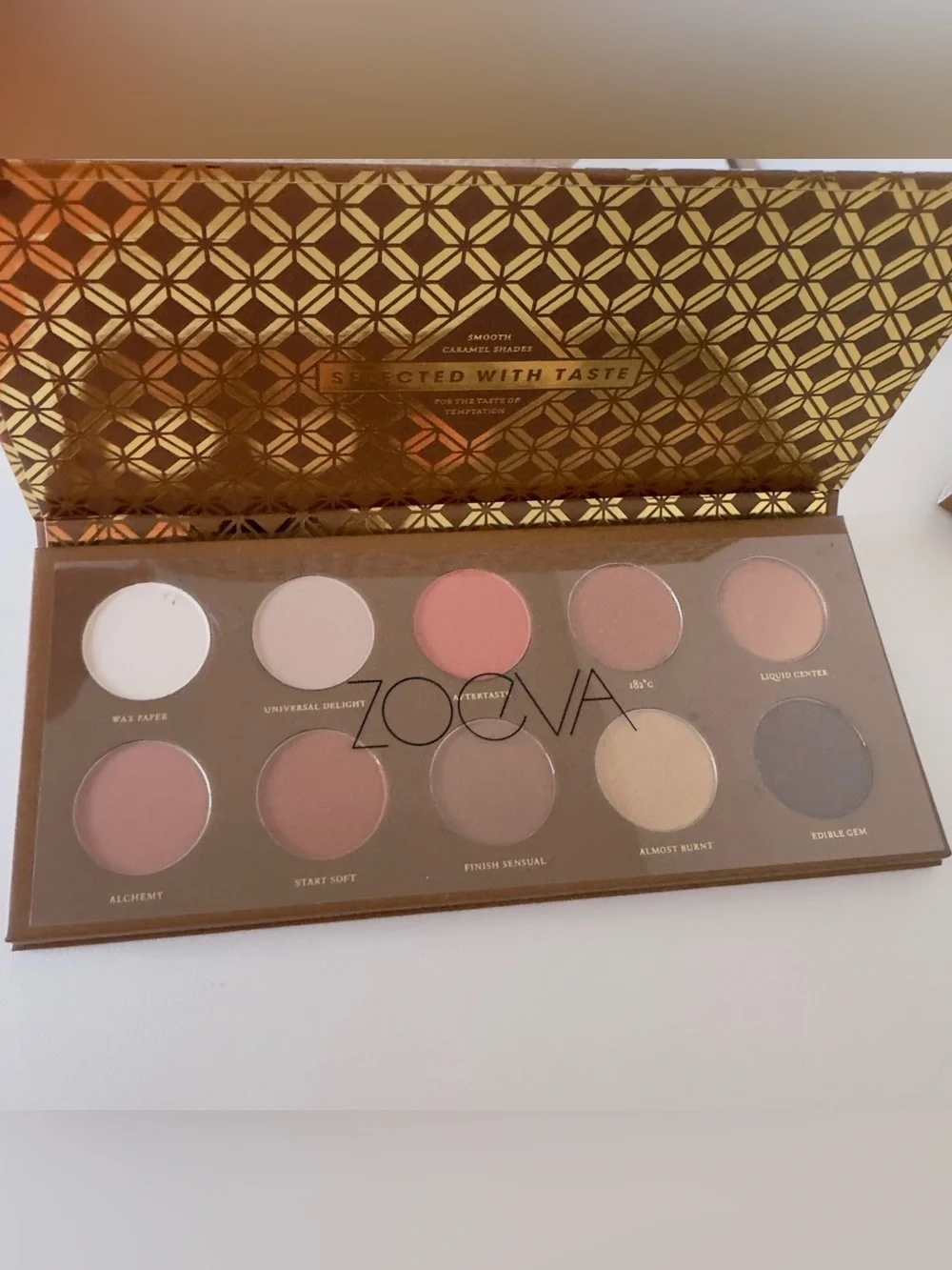 New Zoeva Caramel Melange Eyeshadow Palette